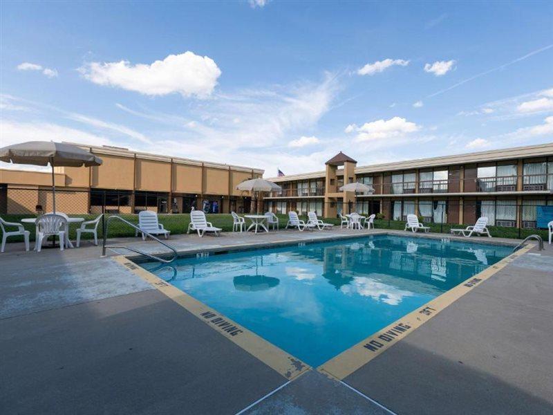 Super 8 By Wyndham Goldsboro Motel Kültér fotó