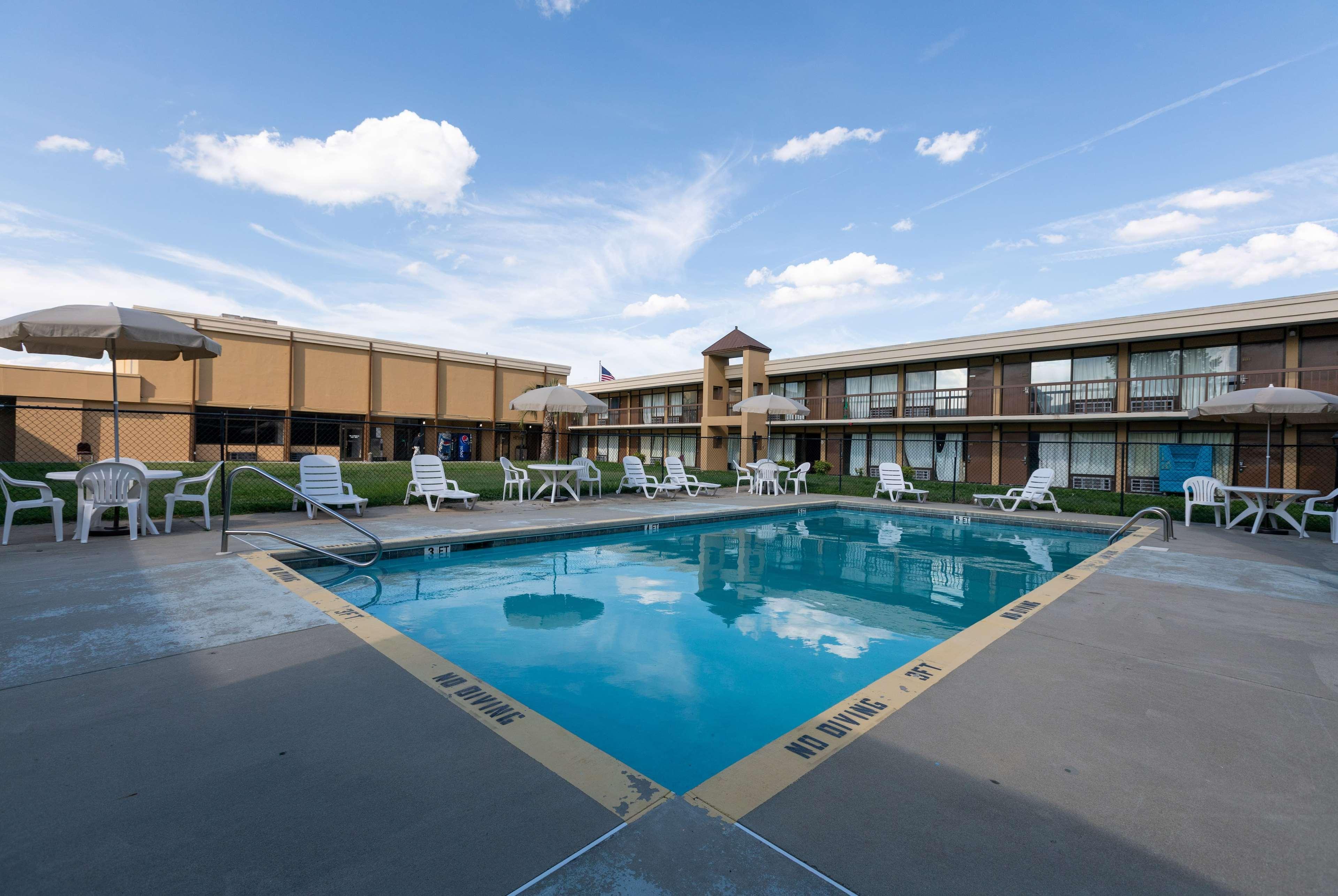 Super 8 By Wyndham Goldsboro Motel Kültér fotó