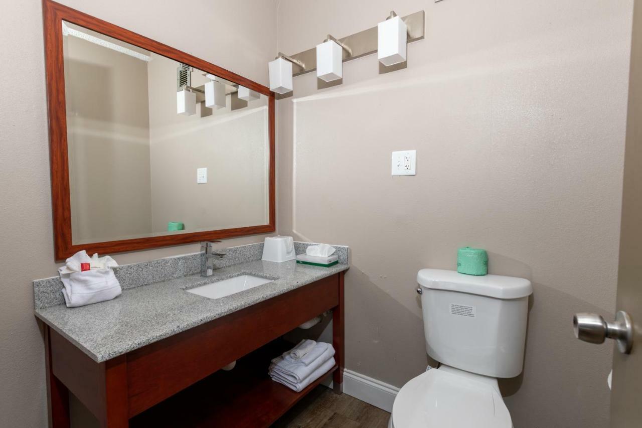 Super 8 By Wyndham Goldsboro Motel Kültér fotó