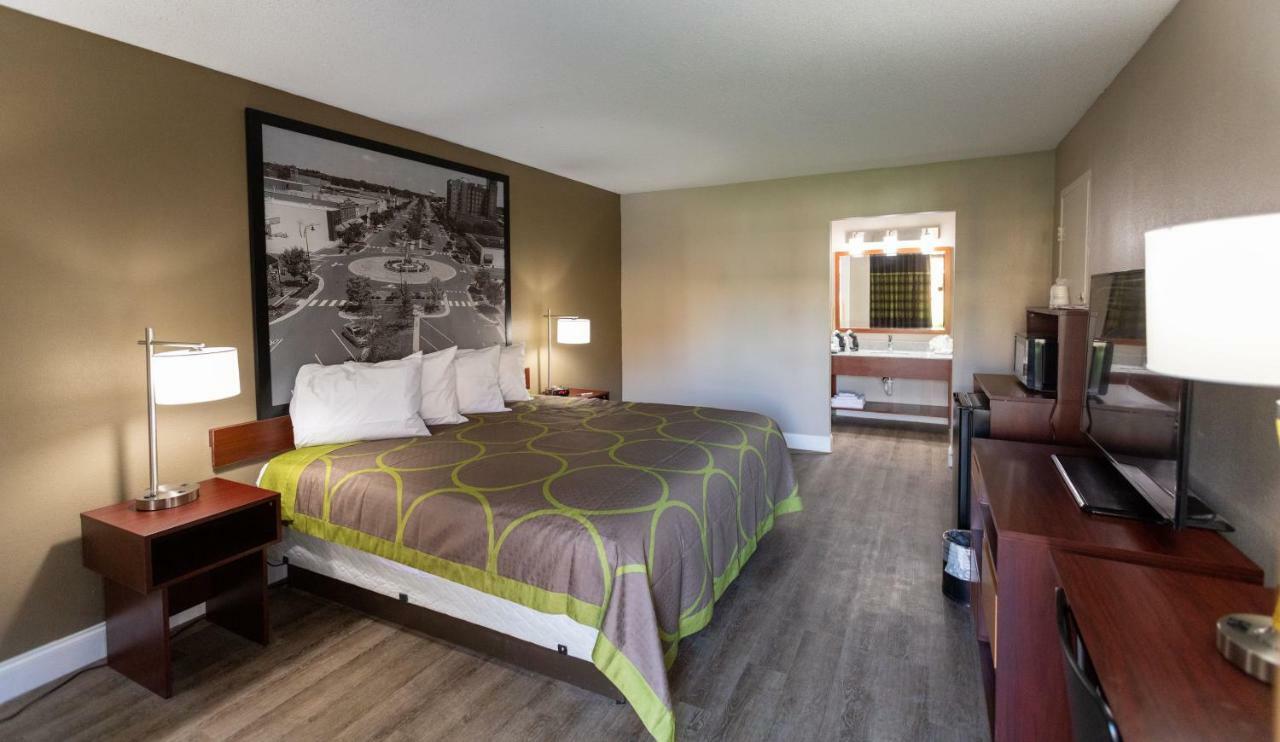 Super 8 By Wyndham Goldsboro Motel Kültér fotó